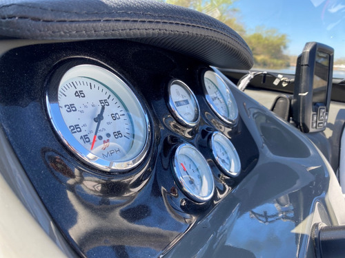 Imagen 10 de 15 de Lancha Geuna F165 Con Mercury 115hp 4t - Nueva