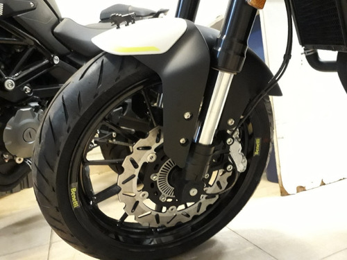 Imagen 4 de 15 de Benelli Leoncino 250 Cc Abs - Financiacion/ Mejor Contado!