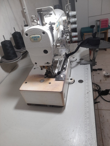 Máquina De Costura Cobertura