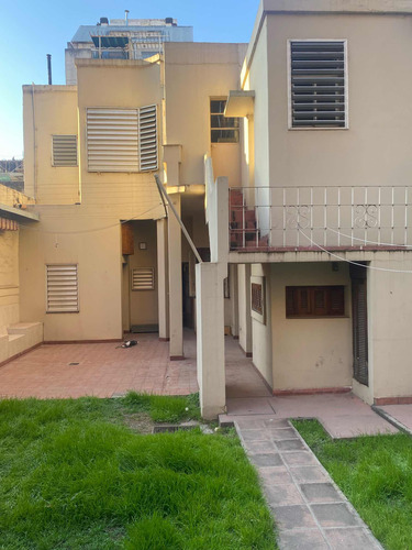 Casa 4 Dor + Quincho - Nueva Cba - Solo Uso Comercial