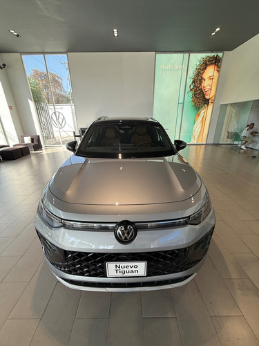 Volkswagen Tiguan 1.4 Tsi R-Line Dsg