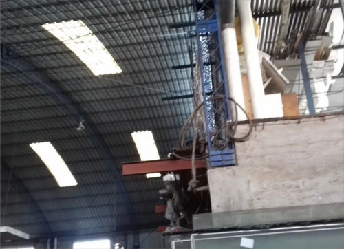 Galpón Indust/ Salón Y Ofic / 1.125 M2 Predio 1609 M2 Salto