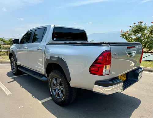 Toyota Hilux 2.7 Gasolina 4x4