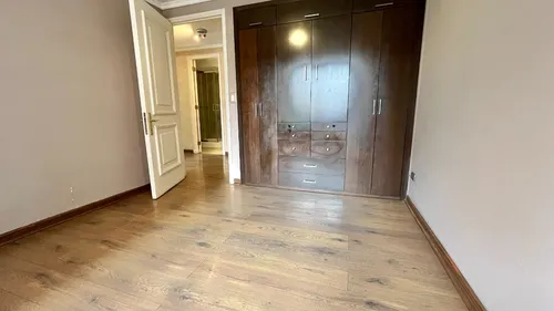 Renovado Grandes Ventanales / Sin Terraza