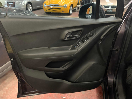 Imagen 11 de 14 de Chevrolet Trax 1.8 Lt Aut Ac 2014