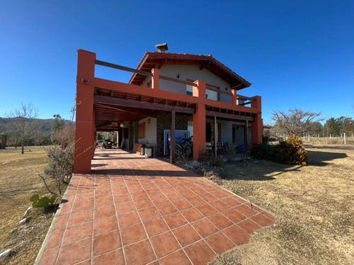 Imagen 1 de 14 de Venta De Vivienda En Villa Ciudad Parque Viv262