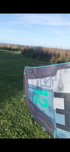 Kite Duotone Dice 12 Mts + Barra Trust 2018