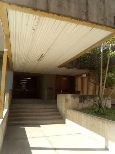 Imagen 2 de 14 de Se Vende Local Comercial En Zona Industrial De Palo Verde