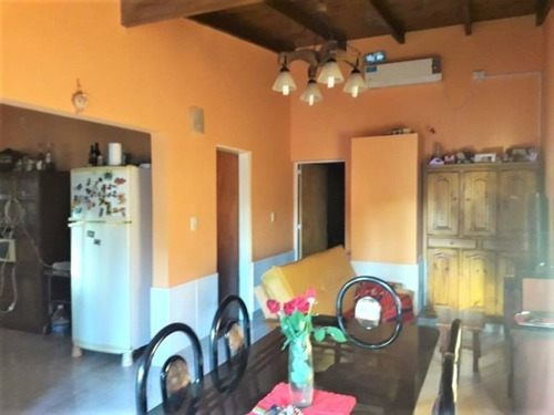 Imagen 2 de 15 de Venta Casa 3 Dormitorios En Funes (recibe Departamento 2 Dorm En Rosario)
