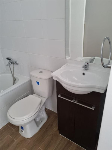Departamento En Arriendo De 2 Dorm. En Estación Central