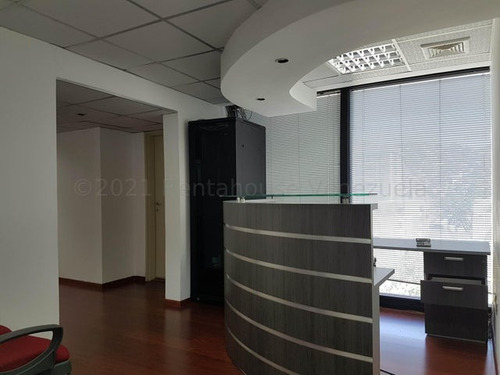 Hermosa Oficina En Venta En La Urbina Con Vigilancia