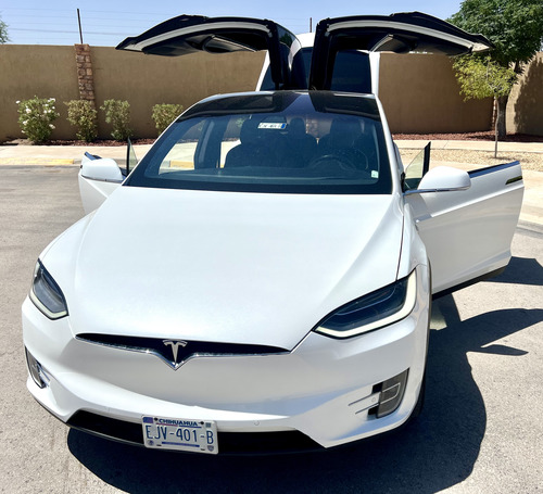 2017 Tesla Modelo X 75d, 6 Pasajeros, Piloto Automatico