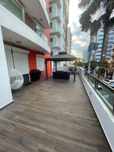 Apartamento En Venta  Con Terraza En Moderna Torre, Bella Vi