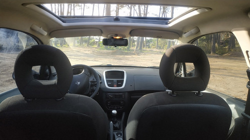 Peugeot 207 Compact Image