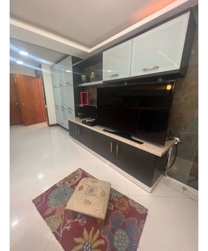 Vendo Casa 565m2 4h+2s/7b/5p Caurimare 6955