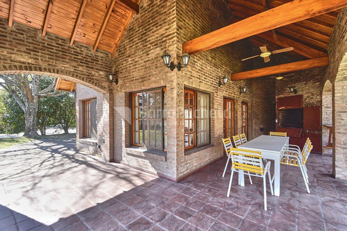 Imagen 18 de 30 de Venta Casa Barrio Cerrado - Country - Banco Provincia - Moreno.