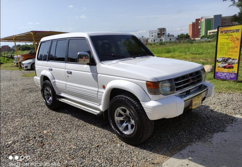 Imagen 3 de 16 de Mitsubishi Montero 2005 3.0 V43 Wagon