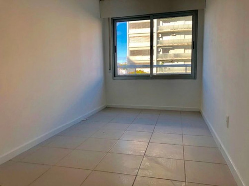 Imagen 11 de 14 de Venta Con Renta De Apartamento 2 Dormitorios En La Aguada
