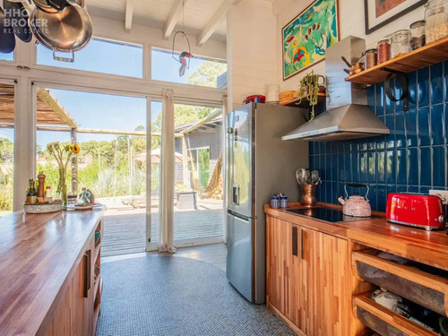 Casa En Venta De 3 Dormitorios, San Vicente, Jose Ignacio.