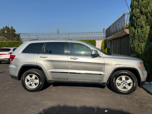 Jeep Grand Cherokee 3.6 Laredo V6 4x2 Mt