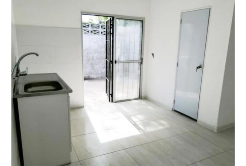 Venta Apto 05. 1 Dorm. Con Patio - Peñarol