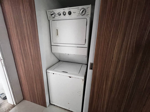 Apartamento En Uno De Los Mejores Edificios De La Isla, Playa Real, Isla De Margarita
