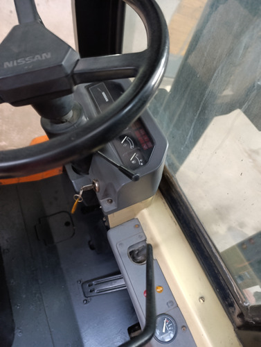 Autoelevador Nissan Fd30