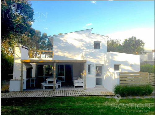 Casa En Alquiler Temporal Pueblo De Jose Ignacio - Lho1220482