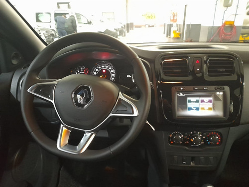 Imagen 4 de 15 de Renault Logan Intense 1.6 (ma)
