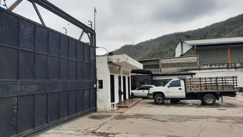 Imagen 6 de 14 de Se Vende Galpón En Guarenas Sector Guayabal.