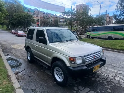 Mitsubishi Montero Mt 2400cc Aa 4x4