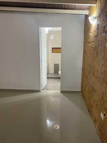 Imagen 14 de 16 de Casa En La Urbanización Terrazas Del Norte Condominio Altamira.
