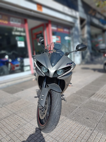 Imagen 8 de 18 de Yamaha Yzf R1 2012 Performance Bikes