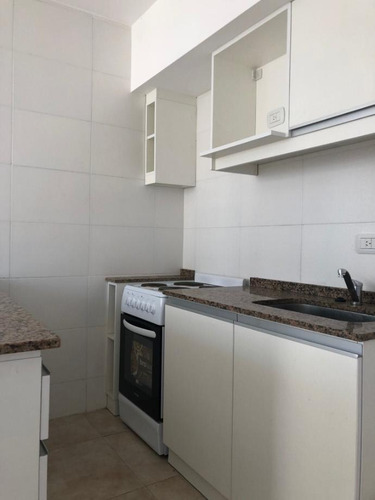 Imagen 4 de 11 de Departamento En Venta En Lanus Este