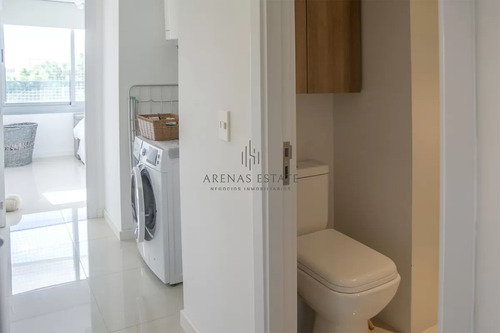 Apartamento En Venta En Torre Esmeralda De 3 Dormitorios , En Punta Del Este