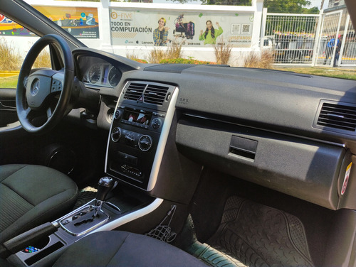 Mercedes-benz B200