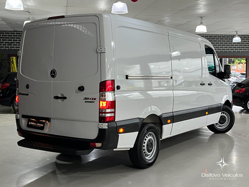 Mercedes-Benz Sprinter Furgão 2.2 Cdi 311 Street Longo Teto Baixo 9m3 5p