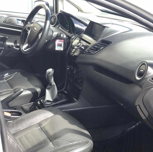 Ford Fiesta Kinetic Design 1.6 Titanium 120cv 2014