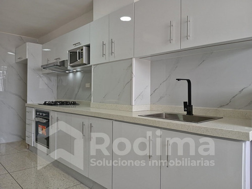 Apartamento En Residencias El Centro, Edificio Conectado A Pozo De Agua