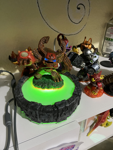Juegos Y Figuras Xbox 360 Disney Infinity + Skylander Giants (Usado)