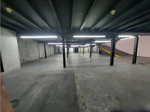 Alquilo Galpón 1200m2 Chacao 9867