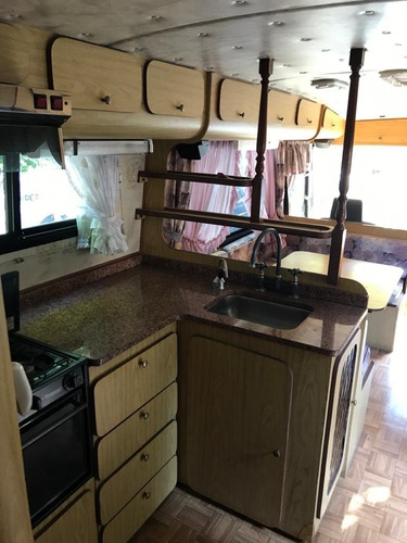 Imagen 9 de 15 de Motorhome Mercedes Benz