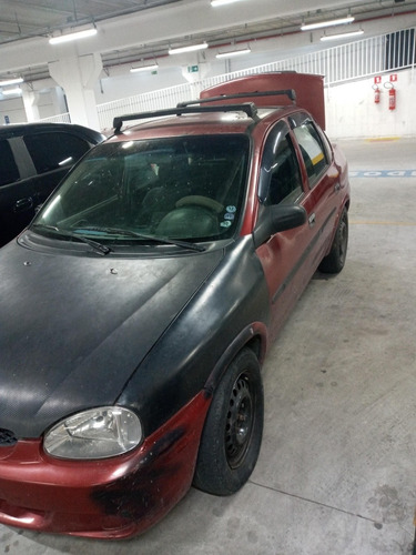Chevrolet Corsa Sedan 2001 1.0 Super Milenium 4p