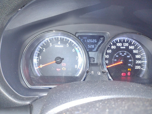 Imagem 11 de 15 de Nissan Versa