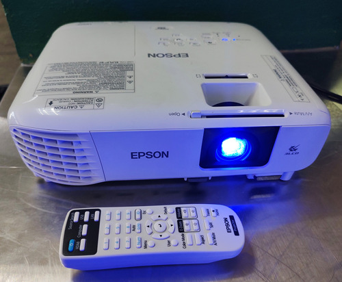 Proyector Epson X49 3lcd 3600 Lúmenes  Poco Uso - 21 Horas