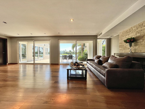 Casa En Venta En El Barrio Santa Barbara | Bancalari | Tigre