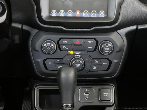 Jeep Renegade 1.8 16v Flex Limited 4p Aut