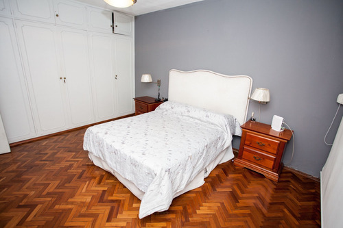 Venta Casa 4 Dorm En Cordón Con Patio Y Parrillero