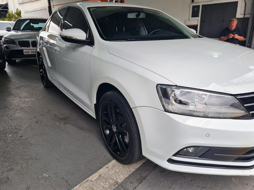 Volkswagen Jetta 2.0 Tsi Highline 4p