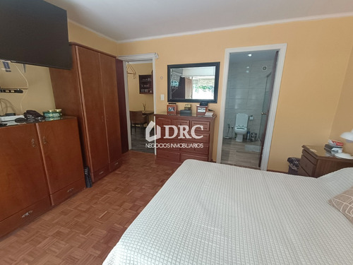 Estupenda Casa En Excelente Ubicación Y Con Muchas Comodidades.